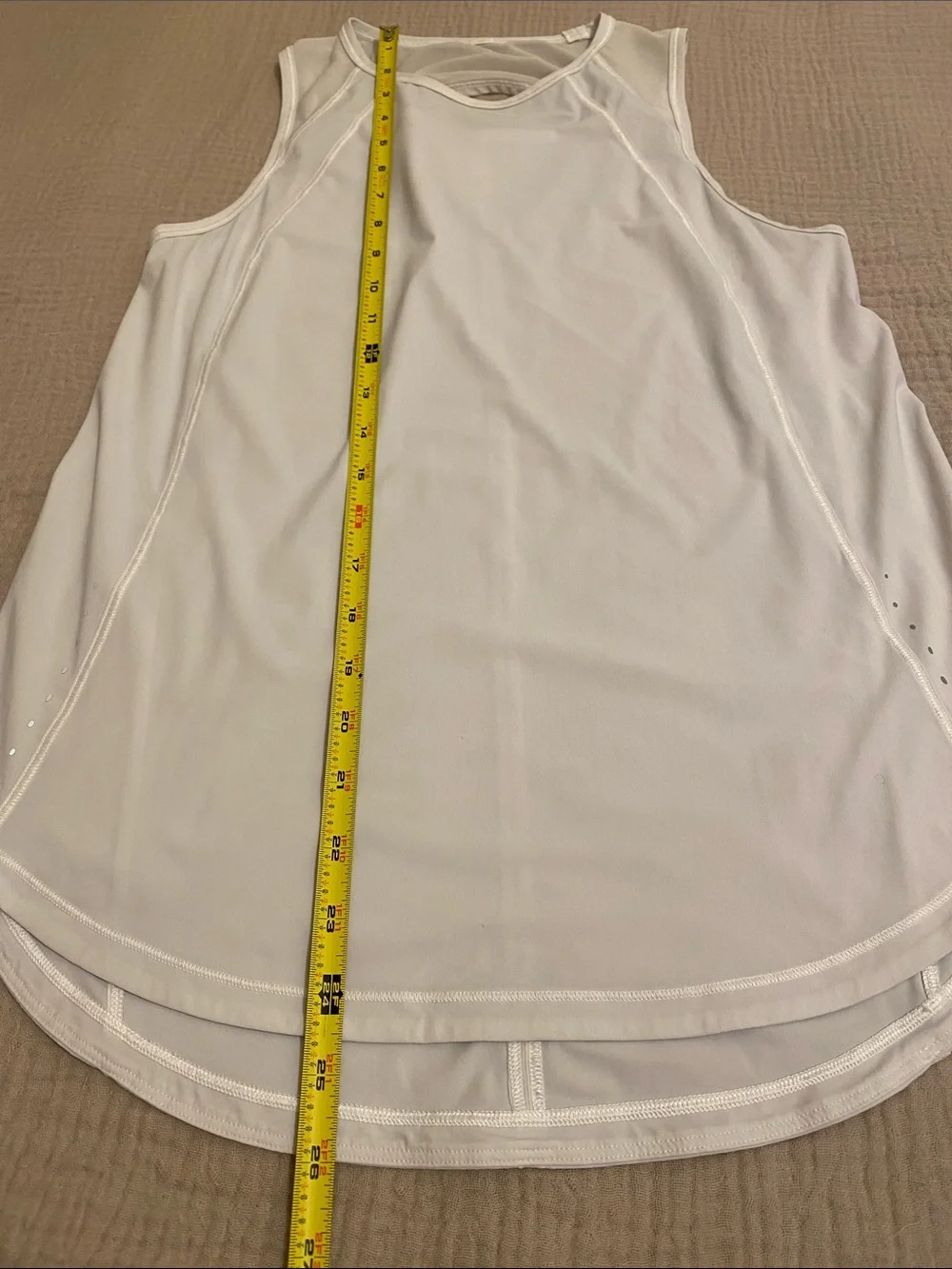 Lululemon athletica Women’s Athletic Tank Top. Size M -L